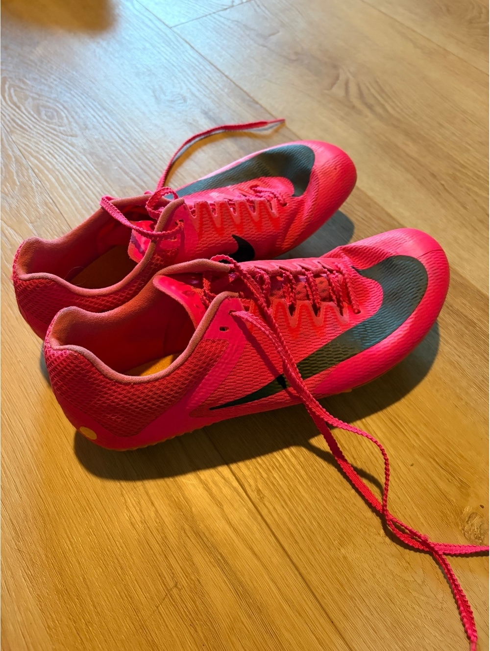 nike track spike size 8.5